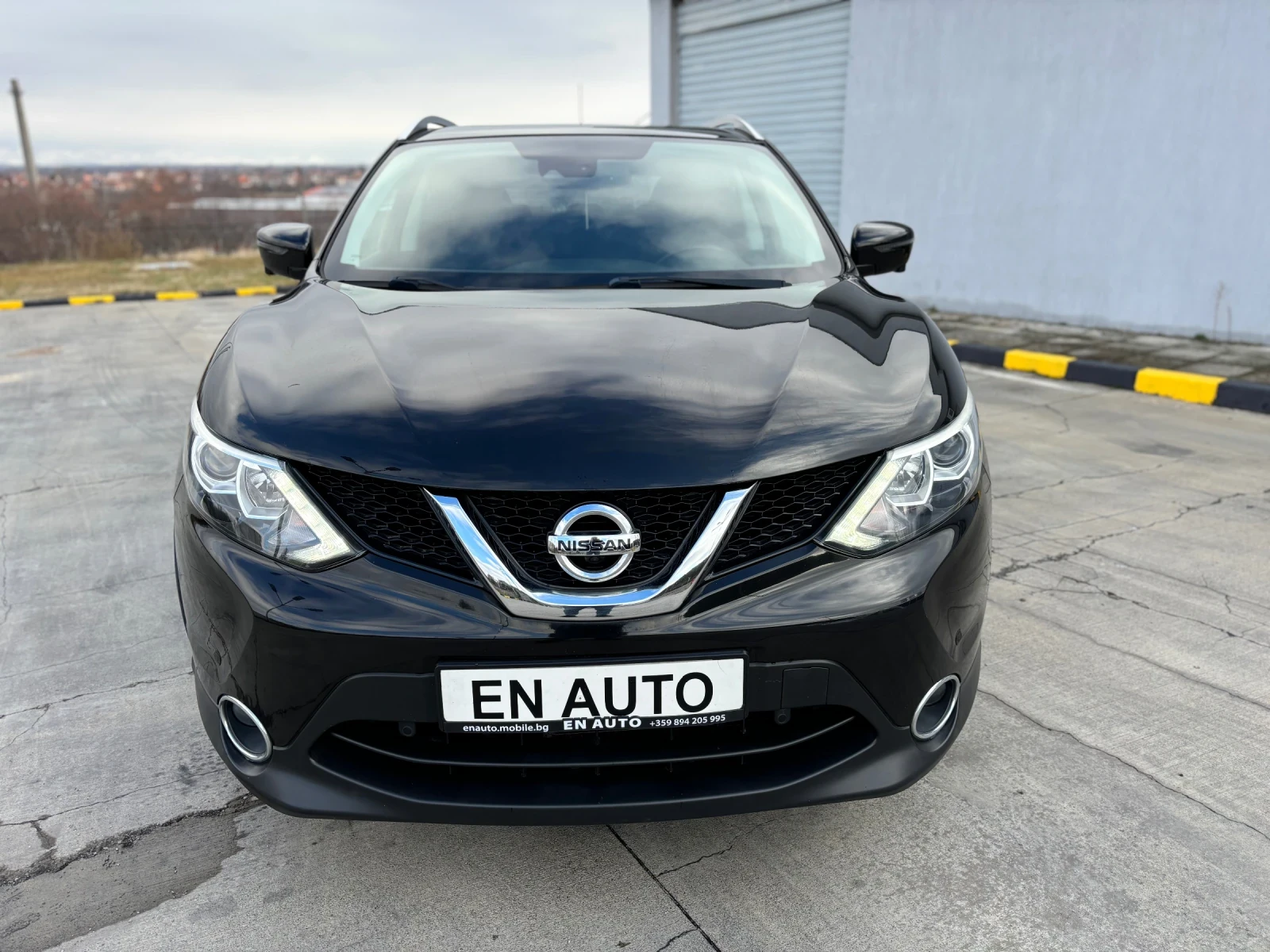 Nissan Qashqai 1.2 DIG-T* N-Connecta* AUTOMATIC* PANORAMA* NAVI*  - изображение 2