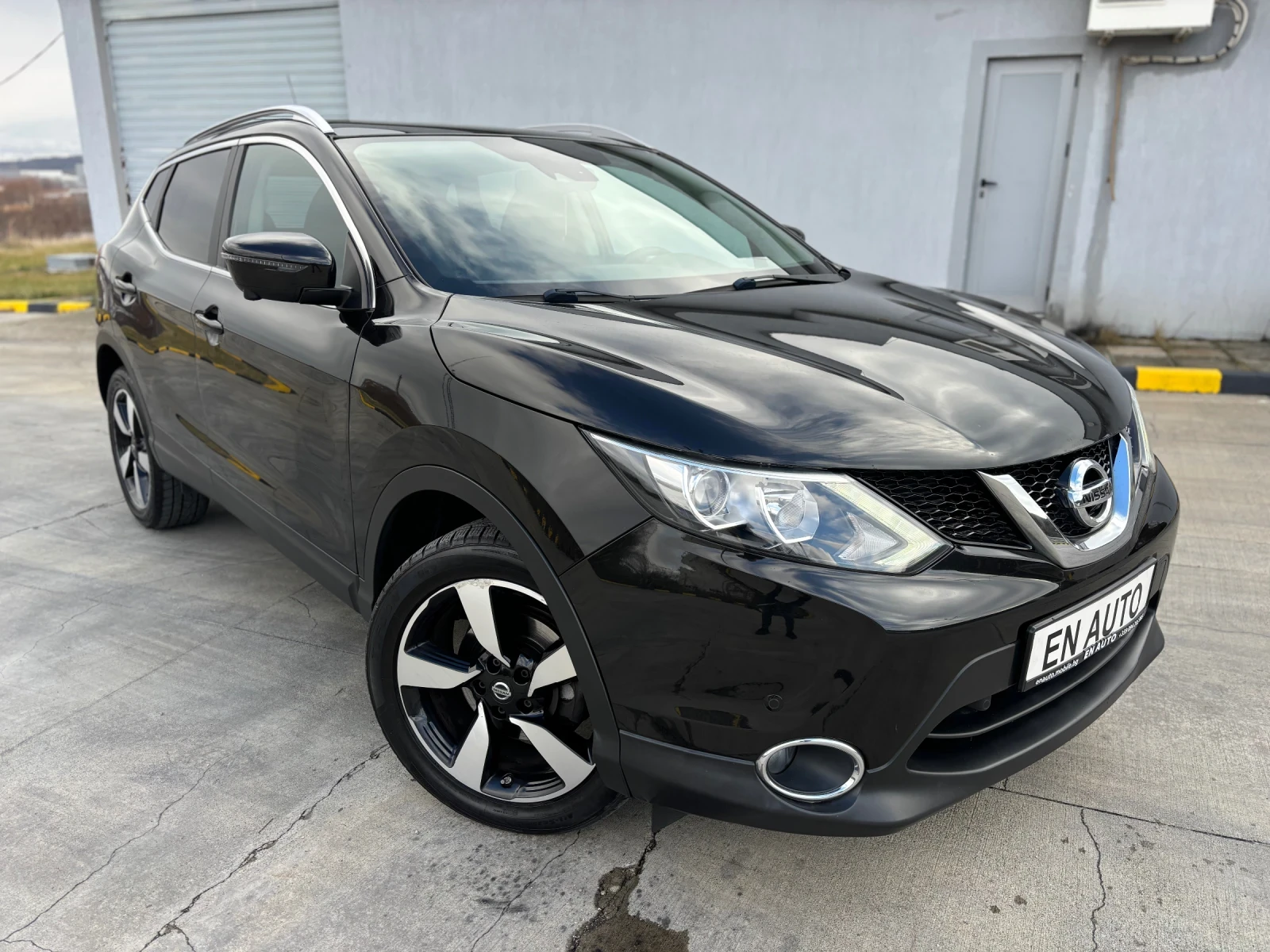 Nissan Qashqai 1.2 DIG-T* N-Connecta* AUTOMATIC* PANORAMA* NAVI*  - изображение 3