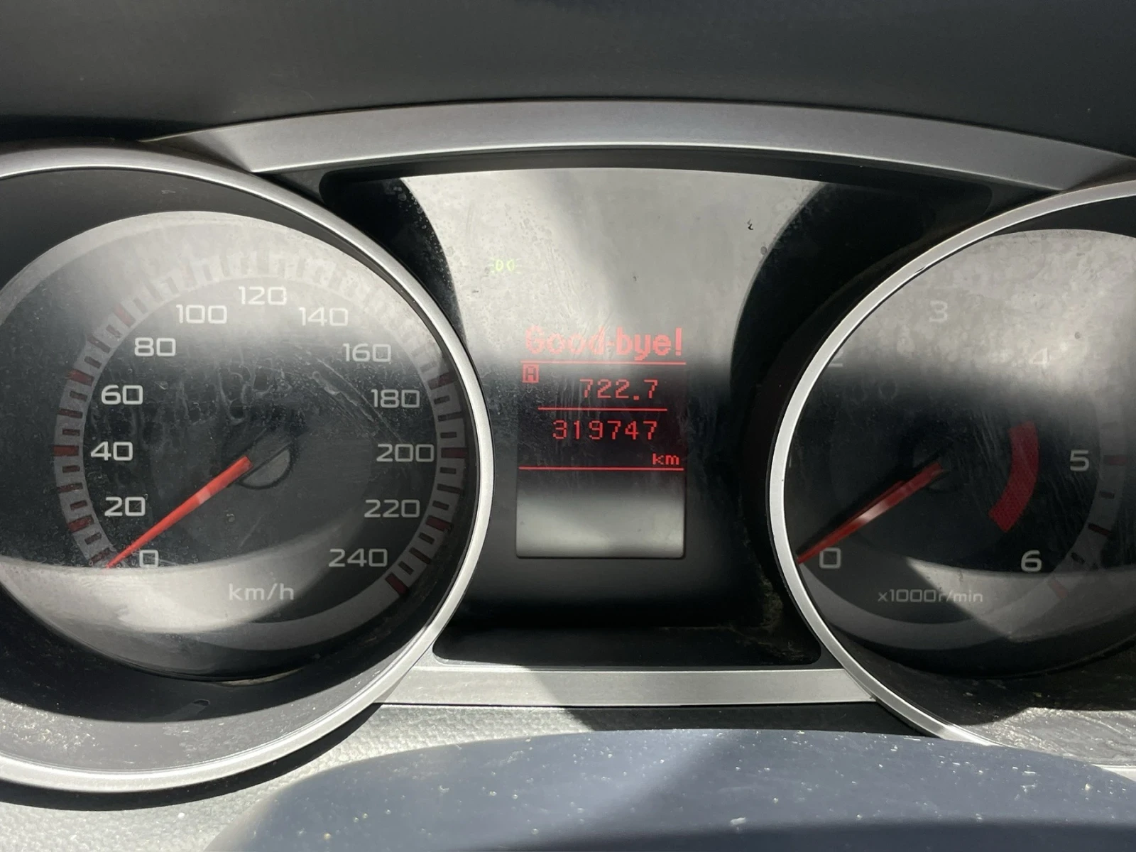 Citroen C-Crosser  - изображение 7
