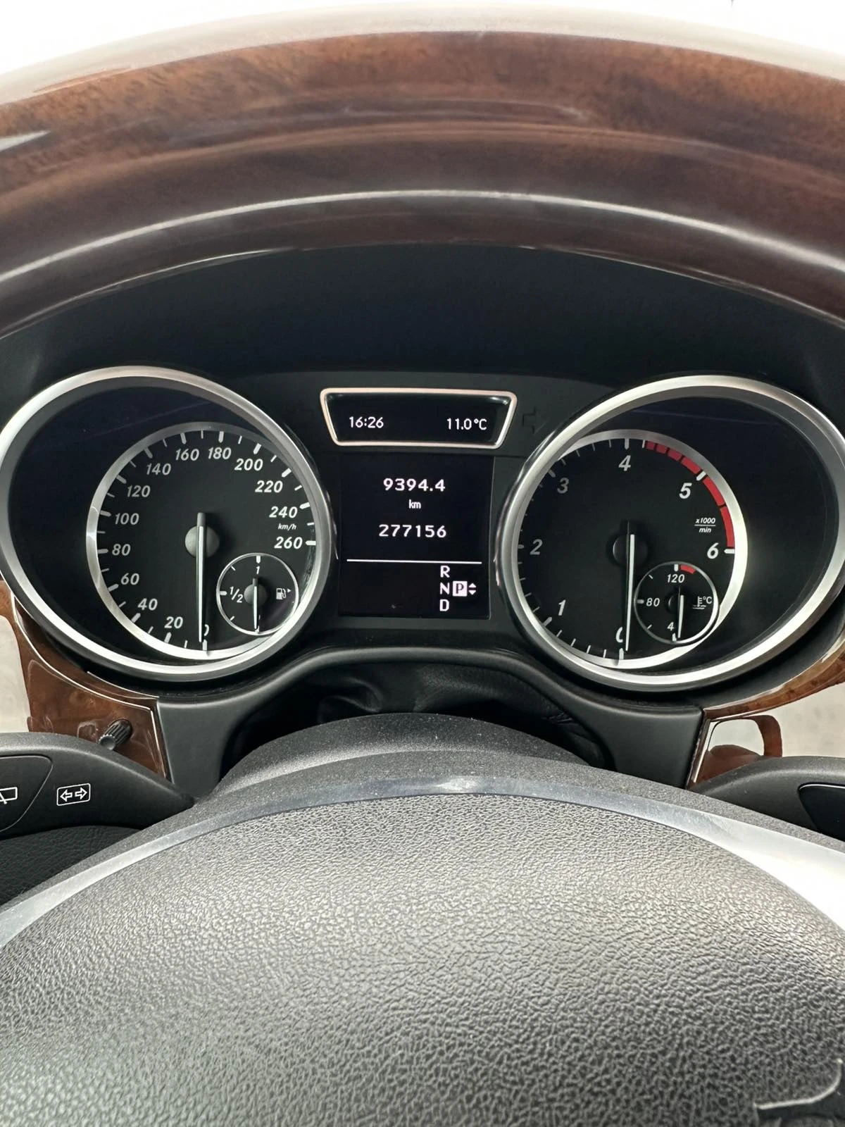 Mercedes-Benz ML 350, снимка 9 - Автомобили и джипове - 54193516