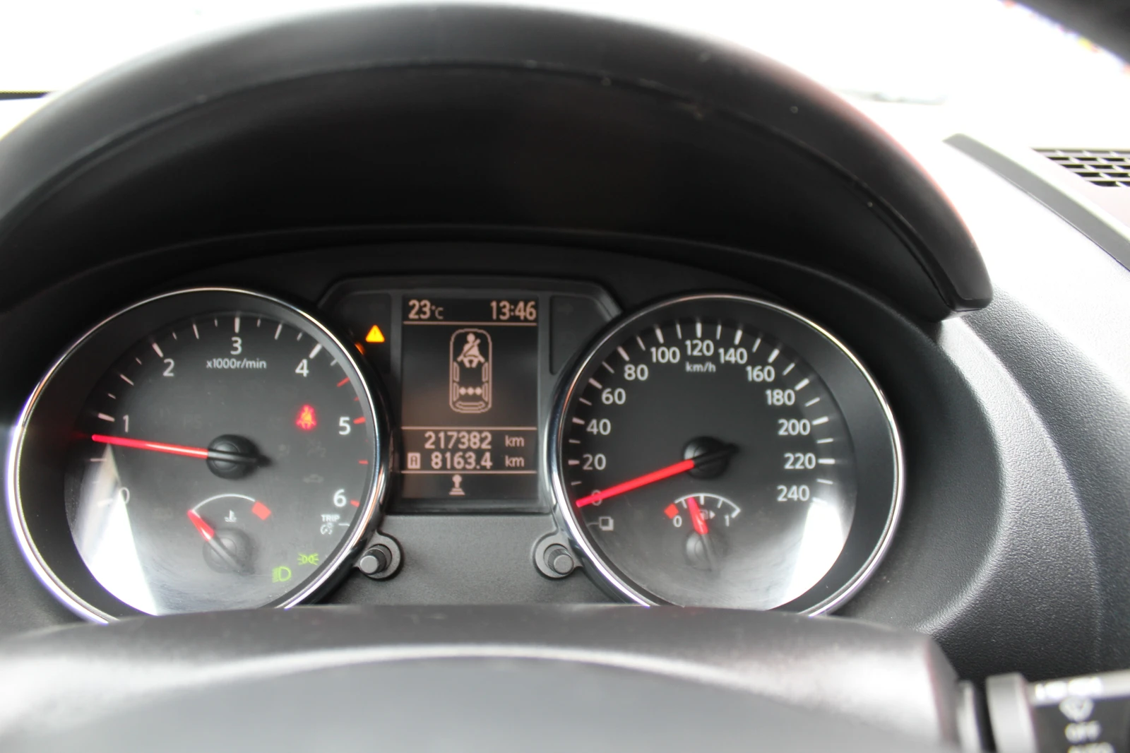 Nissan Qashqai 1.5DCI, снимка 16 - Автомобили и джипове - 54751956