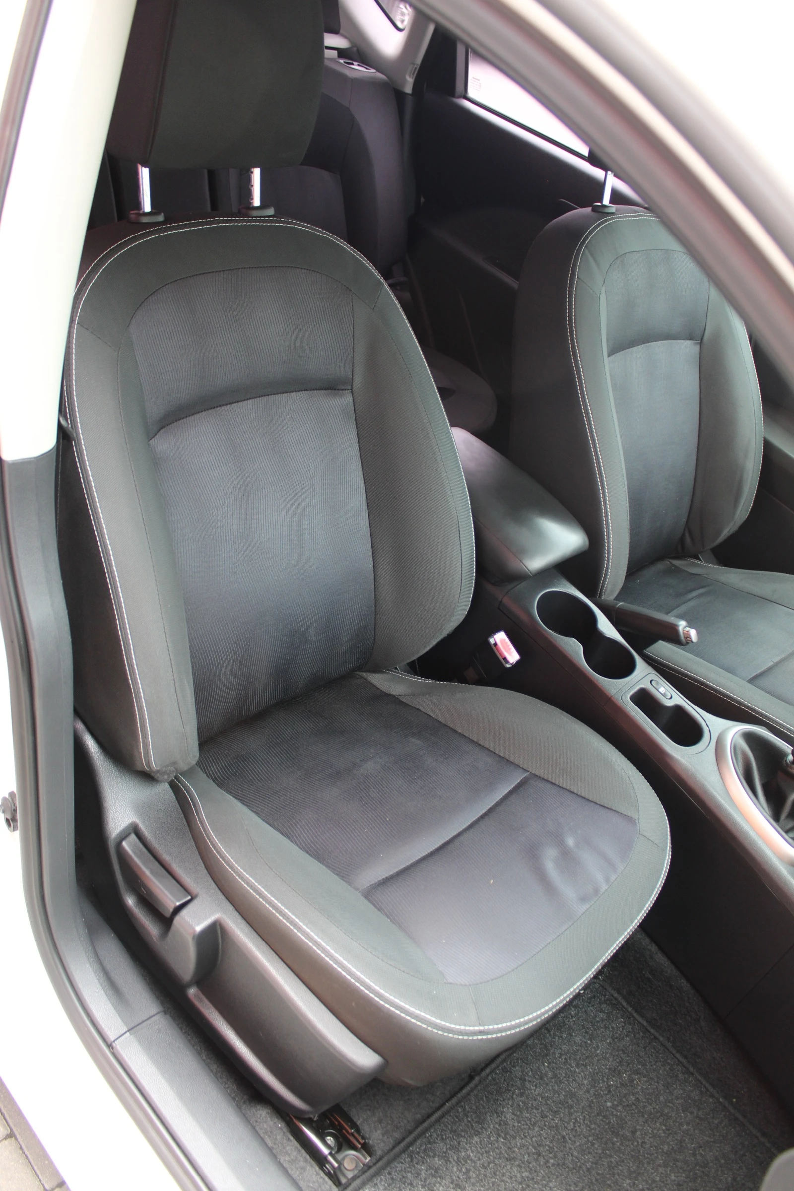 Nissan Qashqai 1.5DCI, снимка 15 - Автомобили и джипове - 54751956