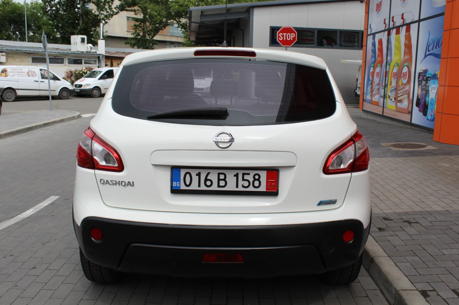 Nissan Qashqai 1.5DCI, снимка 11 - Автомобили и джипове - 54751956