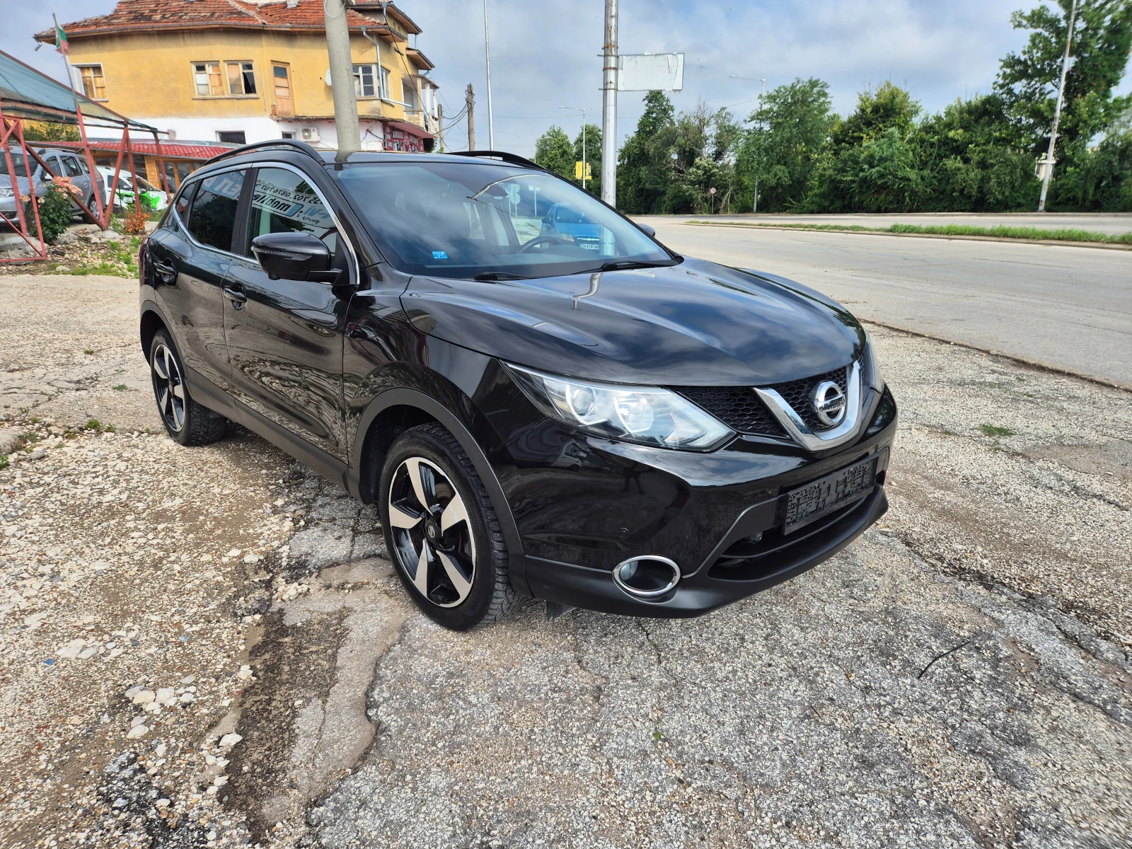 Nissan Qashqai 1.5DCI NAVI.PANORAMA.KAMERA.360, снимка 3 - Автомобили и джипове - 55173326