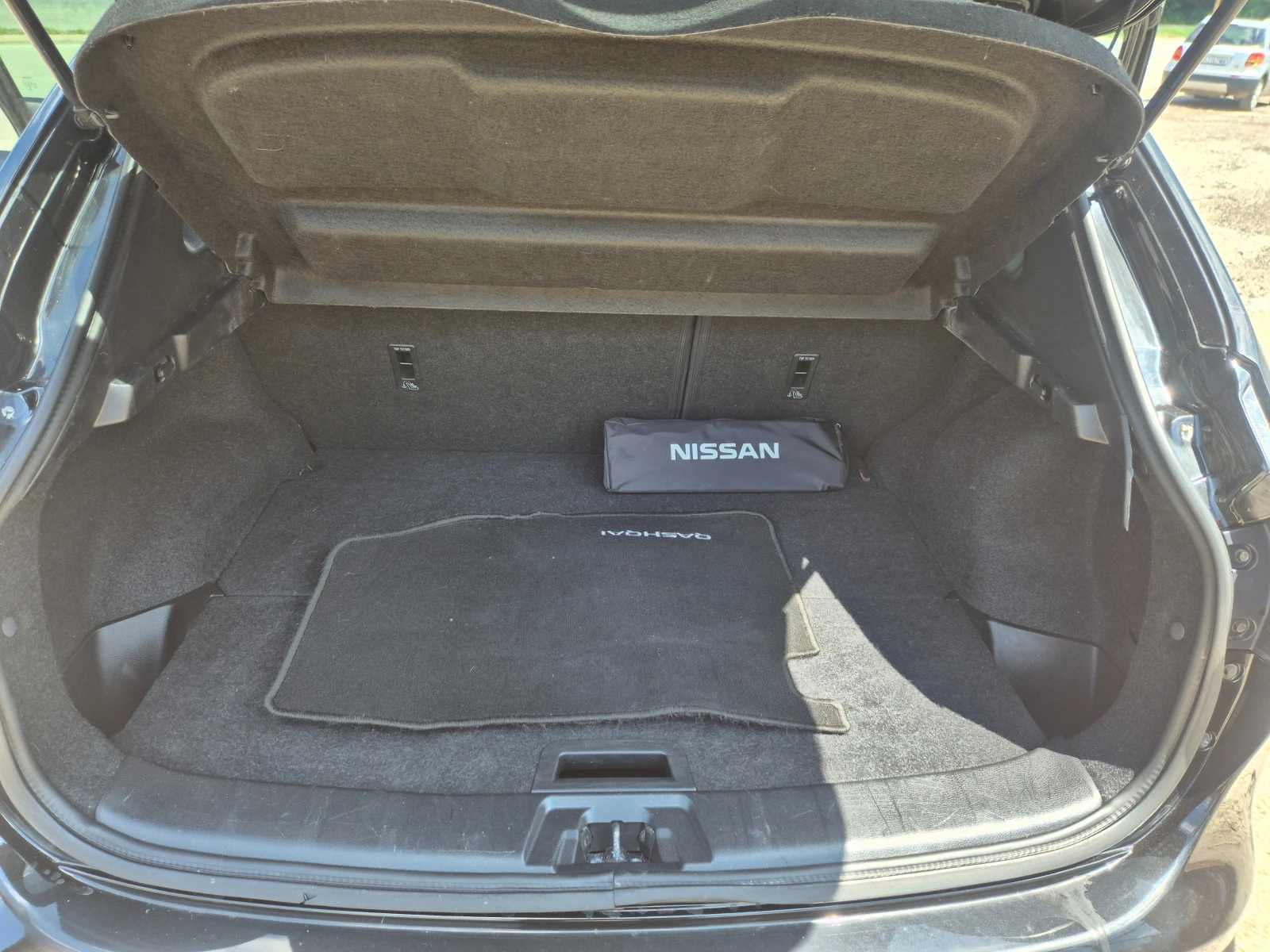 Nissan Qashqai 1.5DCI NAVI.PANORAMA.KAMERA.360, снимка 15 - Автомобили и джипове - 55173326