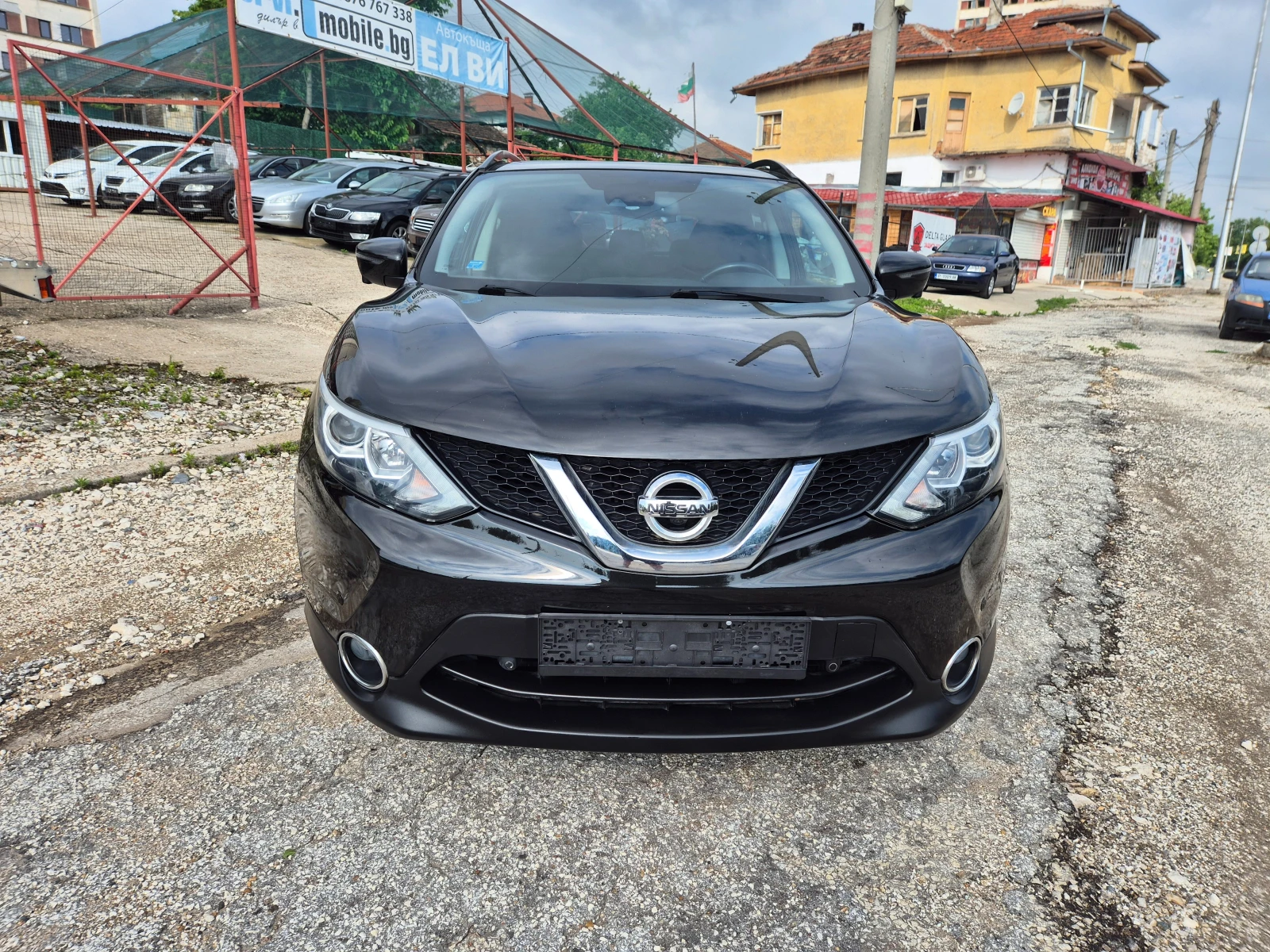 Nissan Qashqai 1.5DCI NAVI.PANORAMA.KAMERA.360, снимка 2 - Автомобили и джипове - 55173326