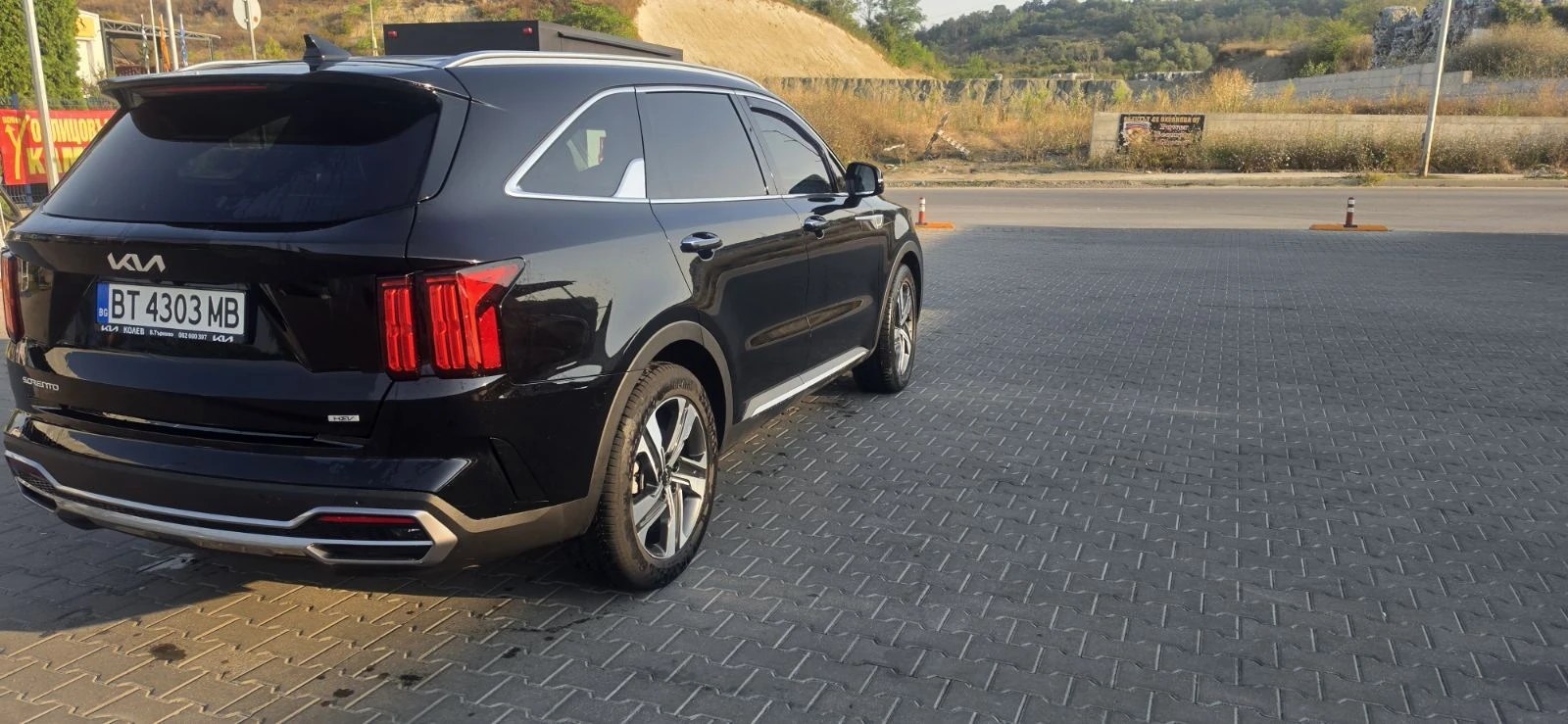 Kia Sorento 1.6 hev, снимка 4 - Автомобили и джипове - 55592276