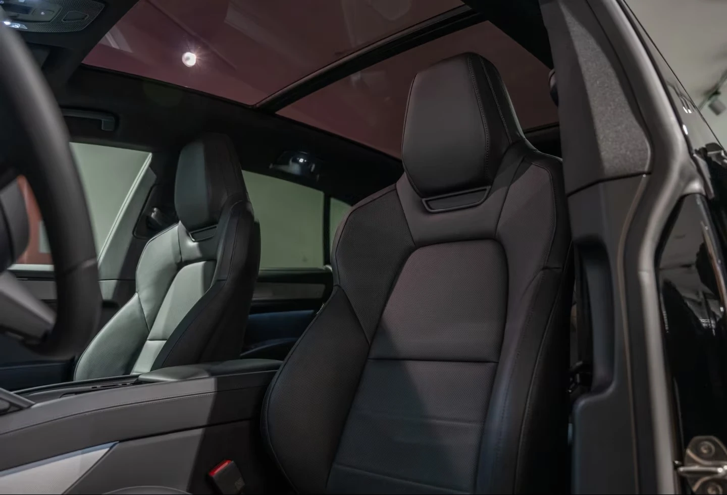 Porsche Cayenne ELECTRIC / BOSE / HUD / 360 / PANO / , снимка 10 - Автомобили и джипове - 55628093