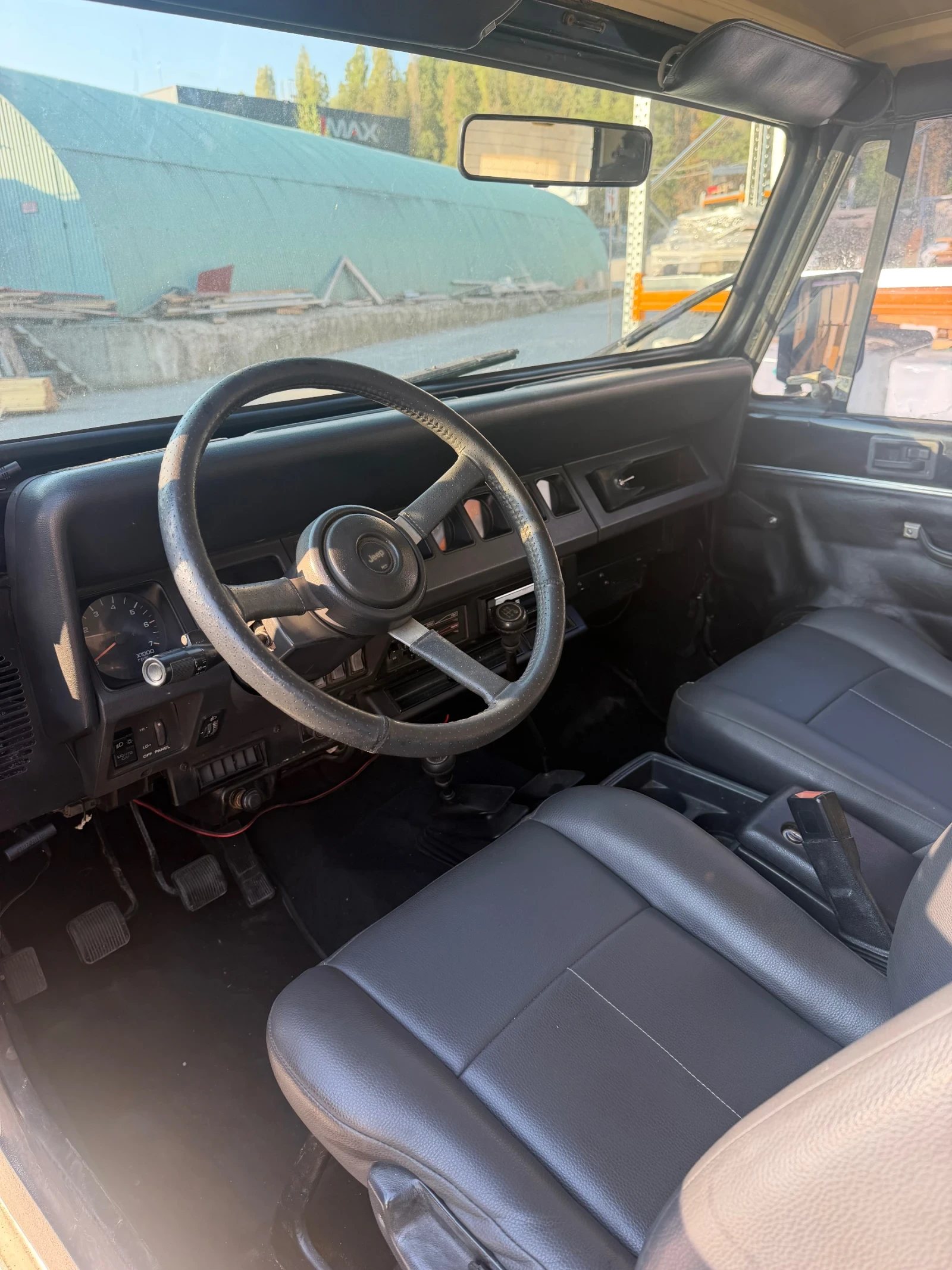 Jeep Wrangler 4.0i, снимка 8 - Автомобили и джипове - 56064821