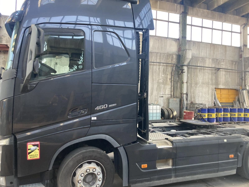 Volvo Fh 2 бр. влекачи, снимка 4 - Камиони - 47761137