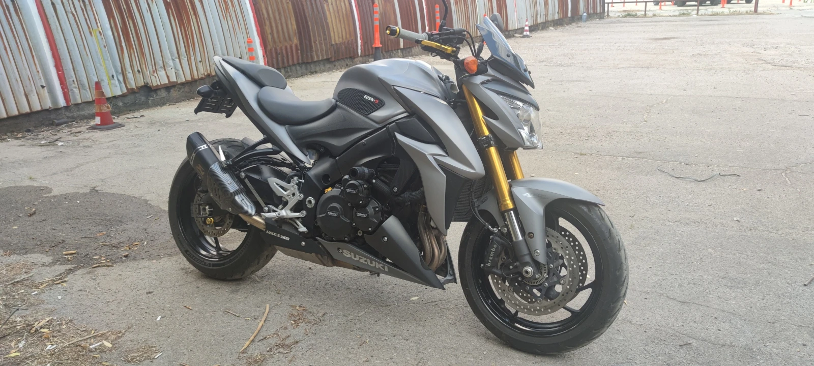 Suzuki Gsx S 1000