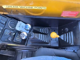 Телескопичен товарач JCB 531-70, снимка 8