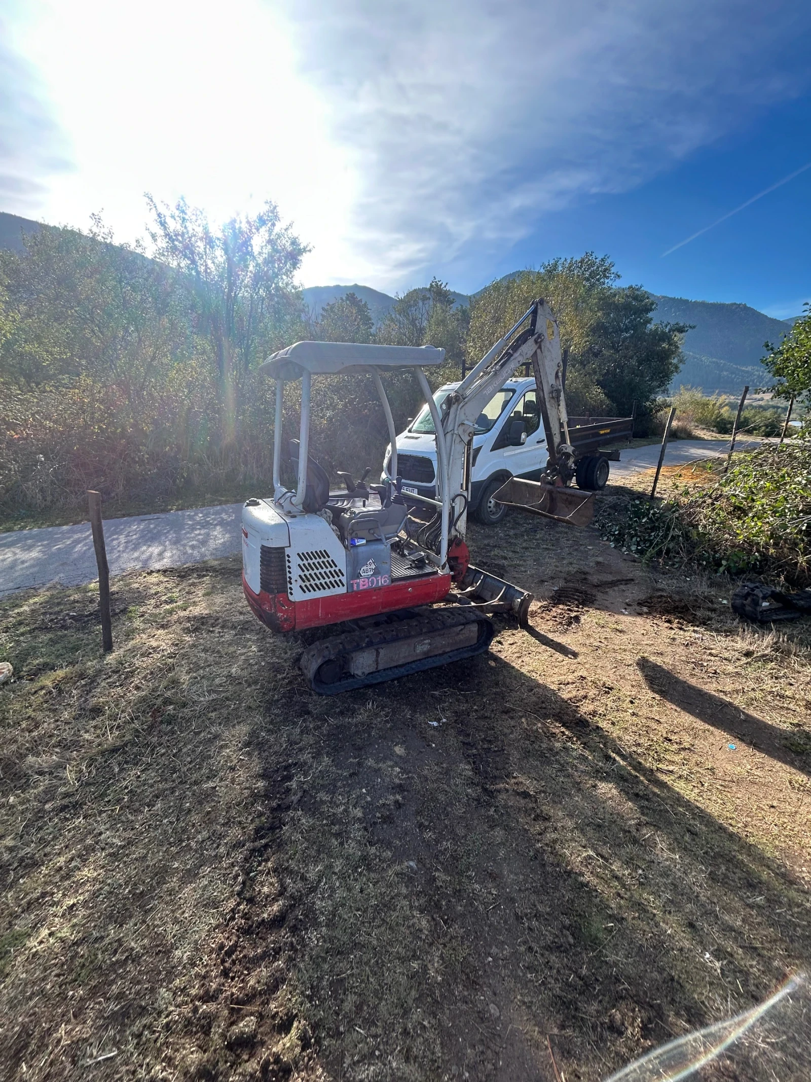 ����� Takeuchi TB016 | Mobile.bg � ����������� 3