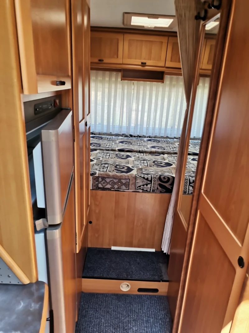 Кемпер HYMER / ERIBA, снимка 8 - Каравани и кемпери - 48038879