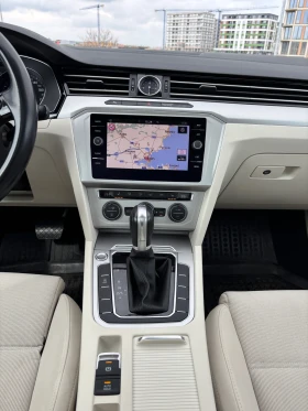 VW Passat Comfortline/2.0TDI/BMT/DSG7/Панорамен покрив/, снимка 16