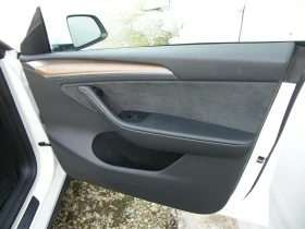 Tesla Model Y long range duall motor, снимка 12