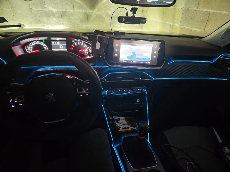 Peugeot 2008 2008, снимка 10 - Автомобили и джипове - 52364688