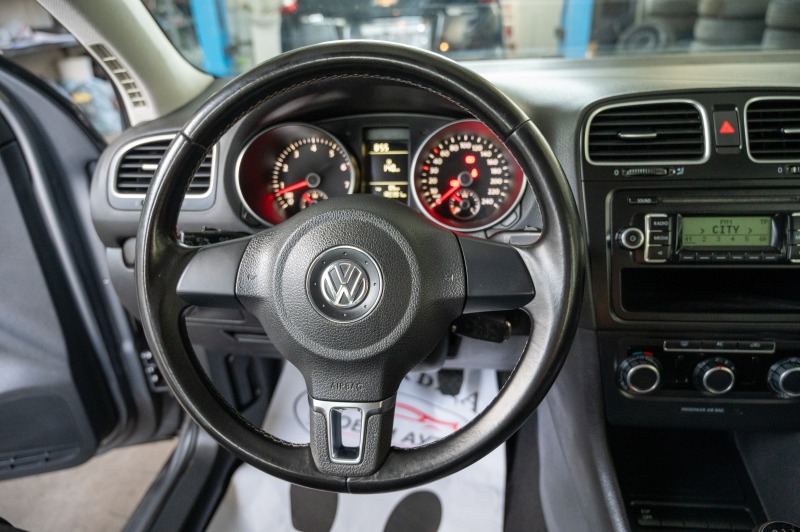 VW Golf 1.6i*2009г.*бензин*102кс., снимка 14 - Автомобили и джипове - 45110114