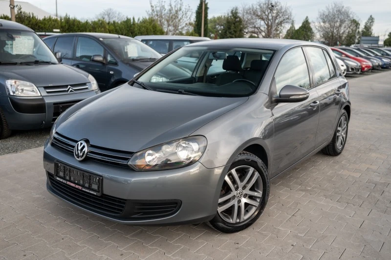 VW Golf 1.6i* бензин* 102кс., снимка 2 - Автомобили и джипове - 45110114