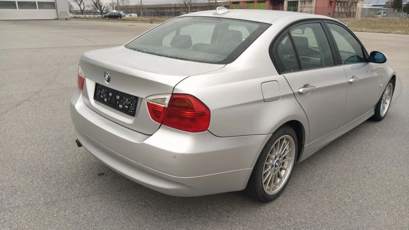 BMW 320, снимка 14 - Автомобили и джипове - 49579691