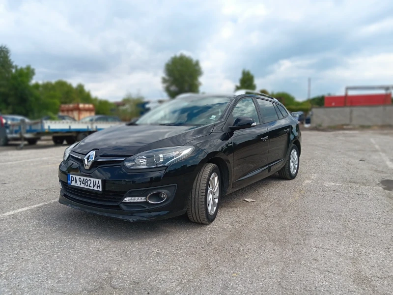 Renault Megane Tce / СПЕШНО, снимка 1 - Автомобили и джипове - 47073357