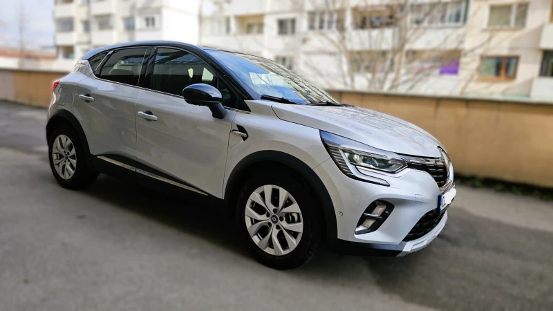 Renault Captur, снимка 2 - Автомобили и джипове - 48881446