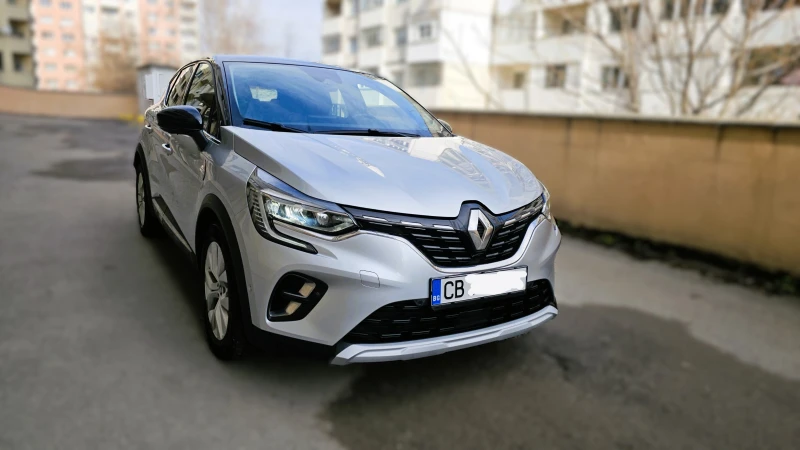 Renault Captur, снимка 1 - Автомобили и джипове - 48881446