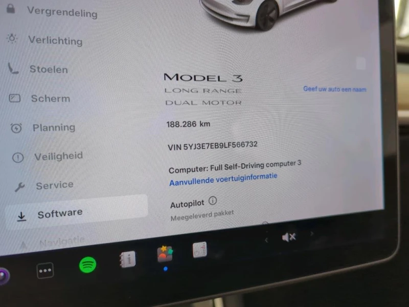 Tesla Model 3 Гаранция 4x4 Long range, снимка 13 - Автомобили и джипове - 49609203