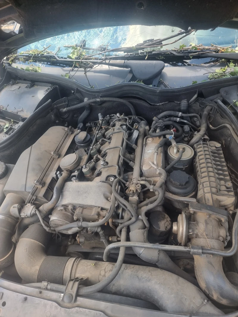 Mercedes-Benz C 220 AUTOMATIC, снимка 4 - Автомобили и джипове - 50990953