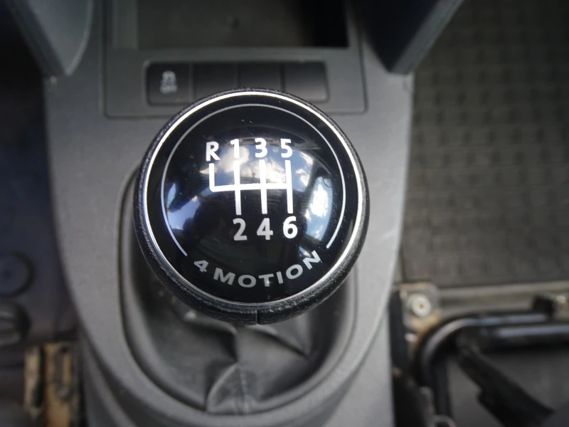 VW Caddy 4x4, снимка 12 - Автомобили и джипове - 51568980