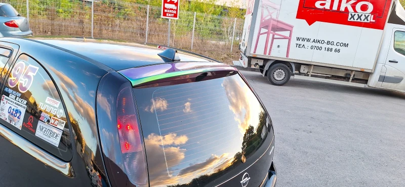 Opel Corsa 1.8 GSI , снимка 8 - Автомобили и джипове - 51801796