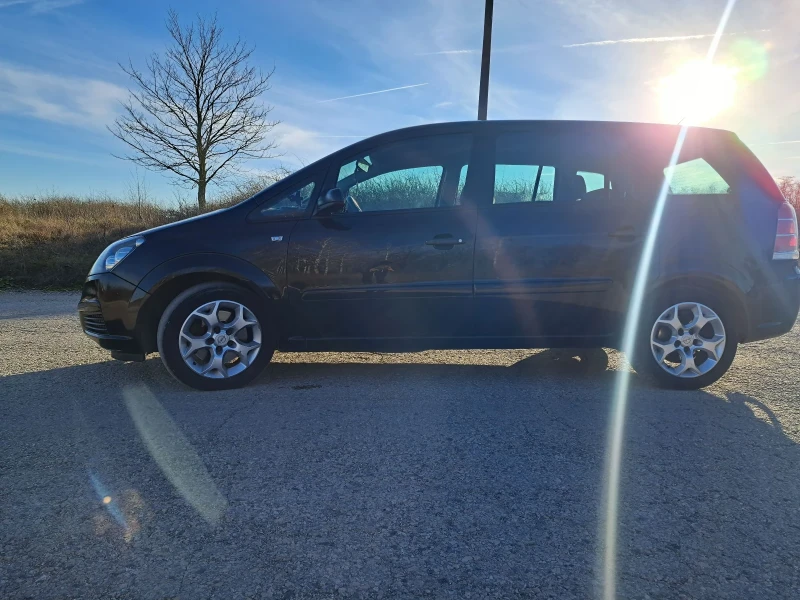 Opel Zafira 1.9CDTI, снимка 6 - Автомобили и джипове - 52119366