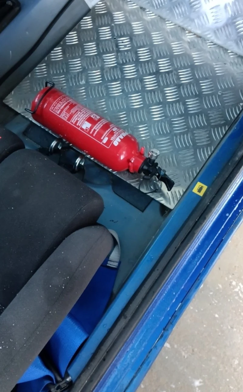 Citroen Saxo VTS, снимка 9 - Автомобили и джипове - 52203138