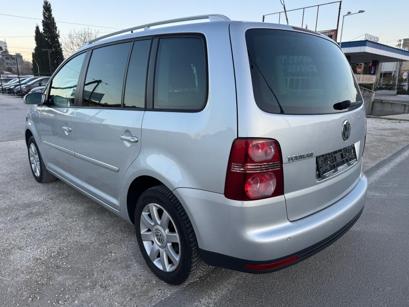 VW Touran 2.0 TDI BMM HIGHLINE 6+ 1  EURO 4 ТОП състояние, снимка 4 - Автомобили и джипове - 52411089
