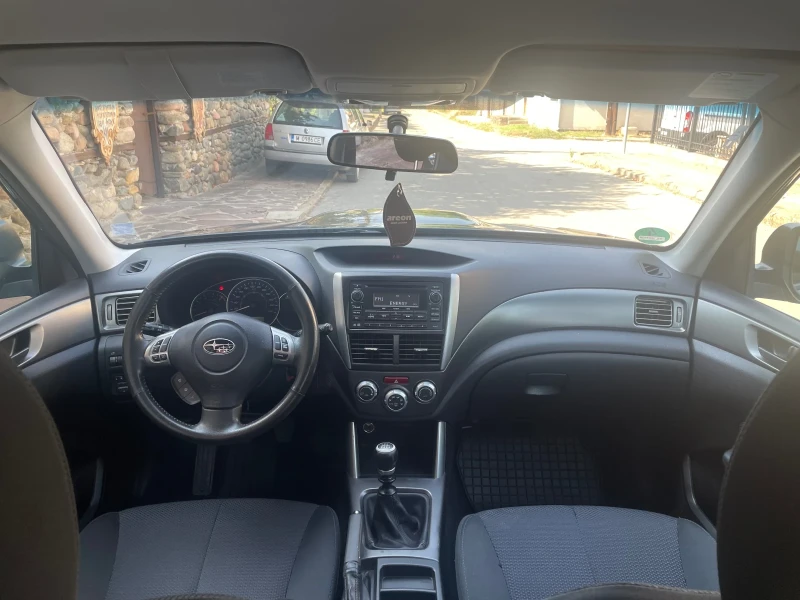 Subaru Forester, снимка 10 - Автомобили и джипове - 52642815