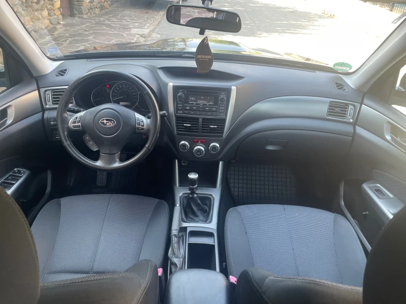 Subaru Forester, снимка 9 - Автомобили и джипове - 52642815