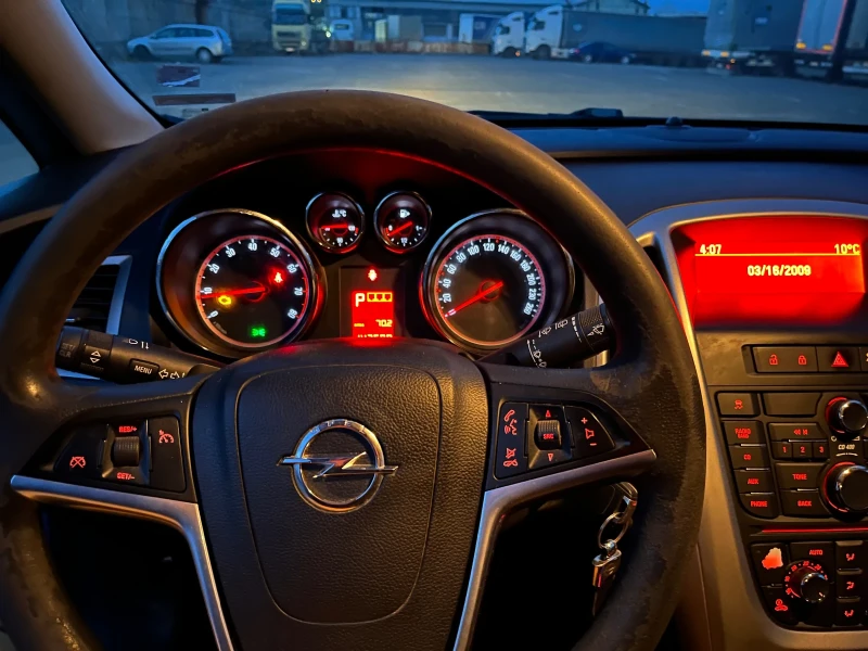 Opel Astra 1.6 LPG, снимка 8 - Автомобили и джипове - 52631378