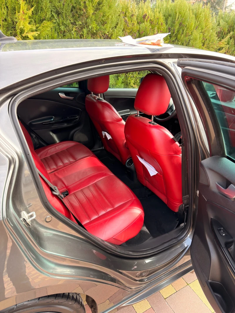 Alfa Romeo Giulietta QV, снимка 7 - Автомобили и джипове - 52774215