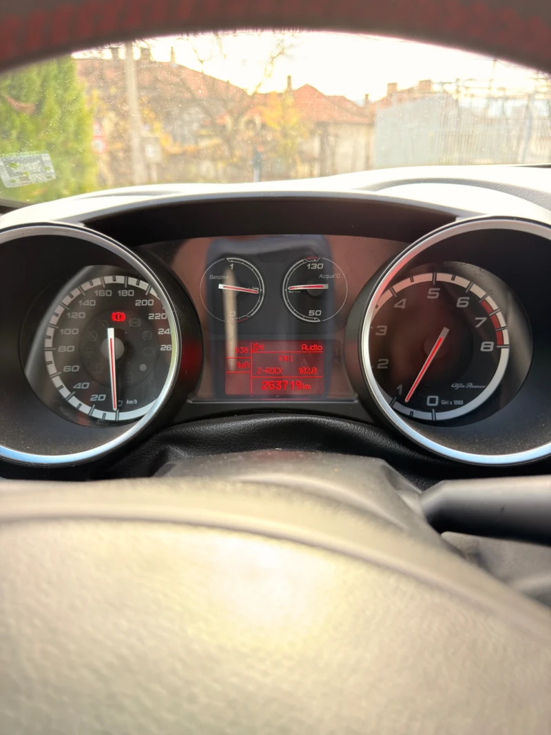 Alfa Romeo Giulietta QV, снимка 10 - Автомобили и джипове - 52774215