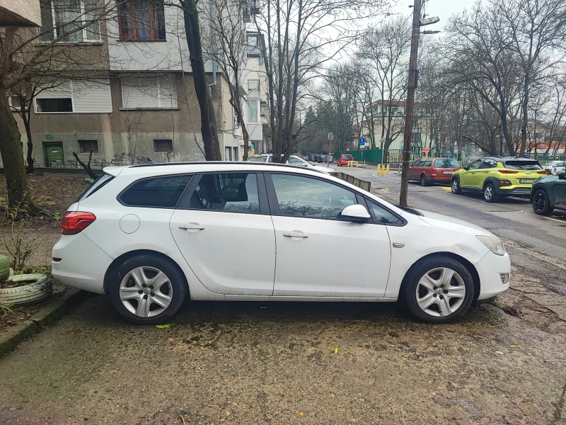 Opel Astra, снимка 4 - Автомобили и джипове - 53391723