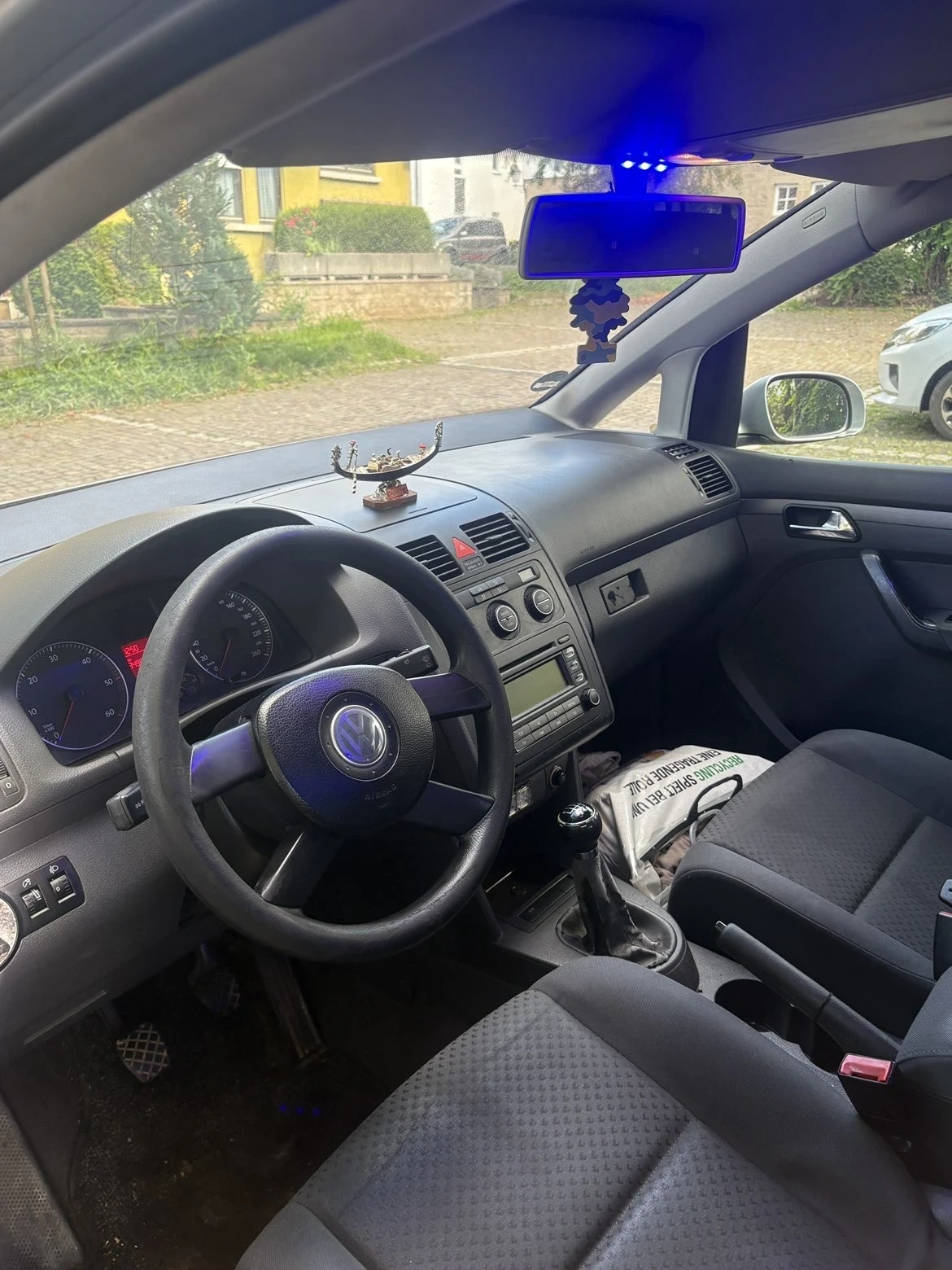 VW Touran  - изображение 6