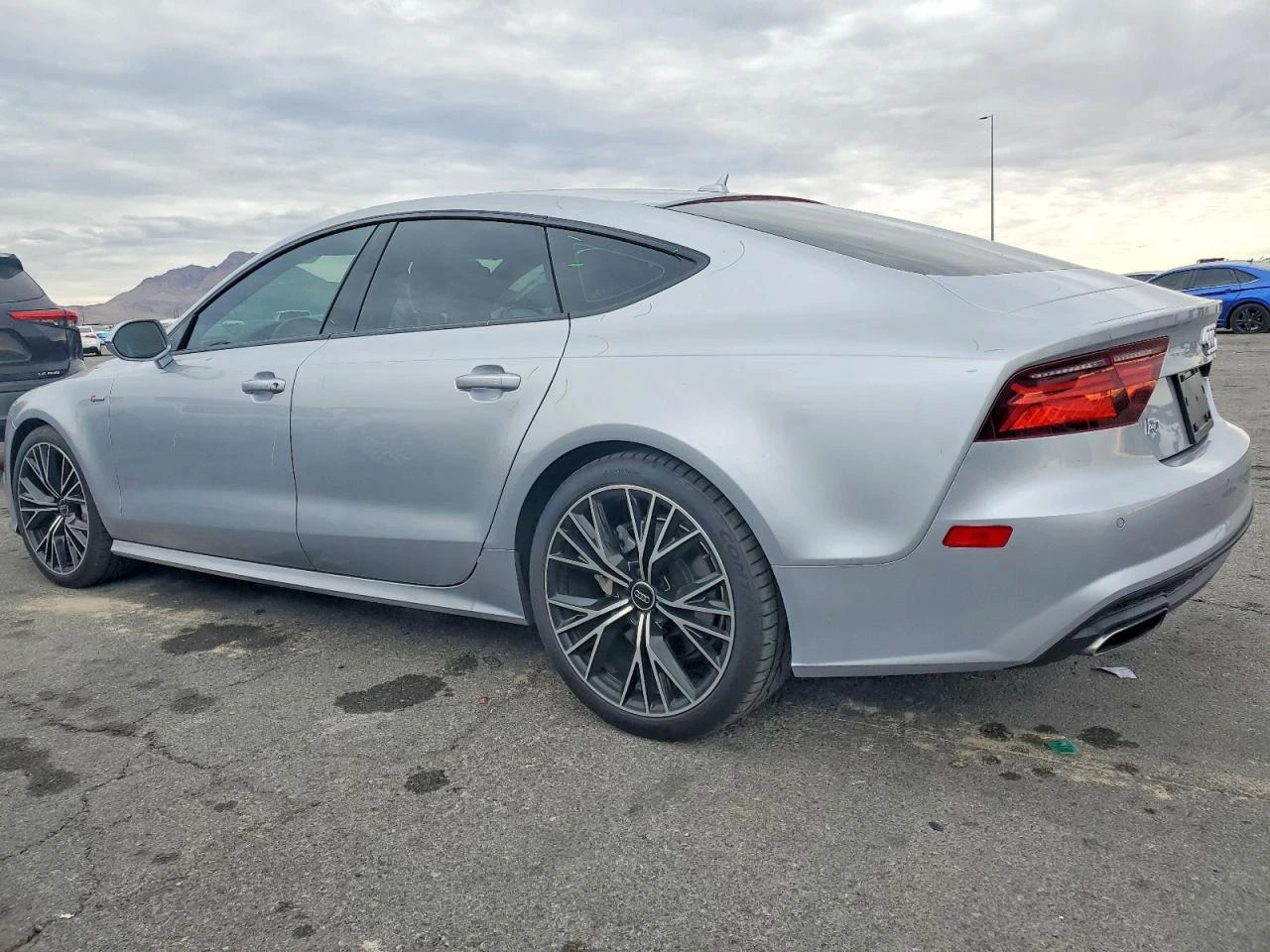 Audi A7 3l Premium Plus - изображение 2