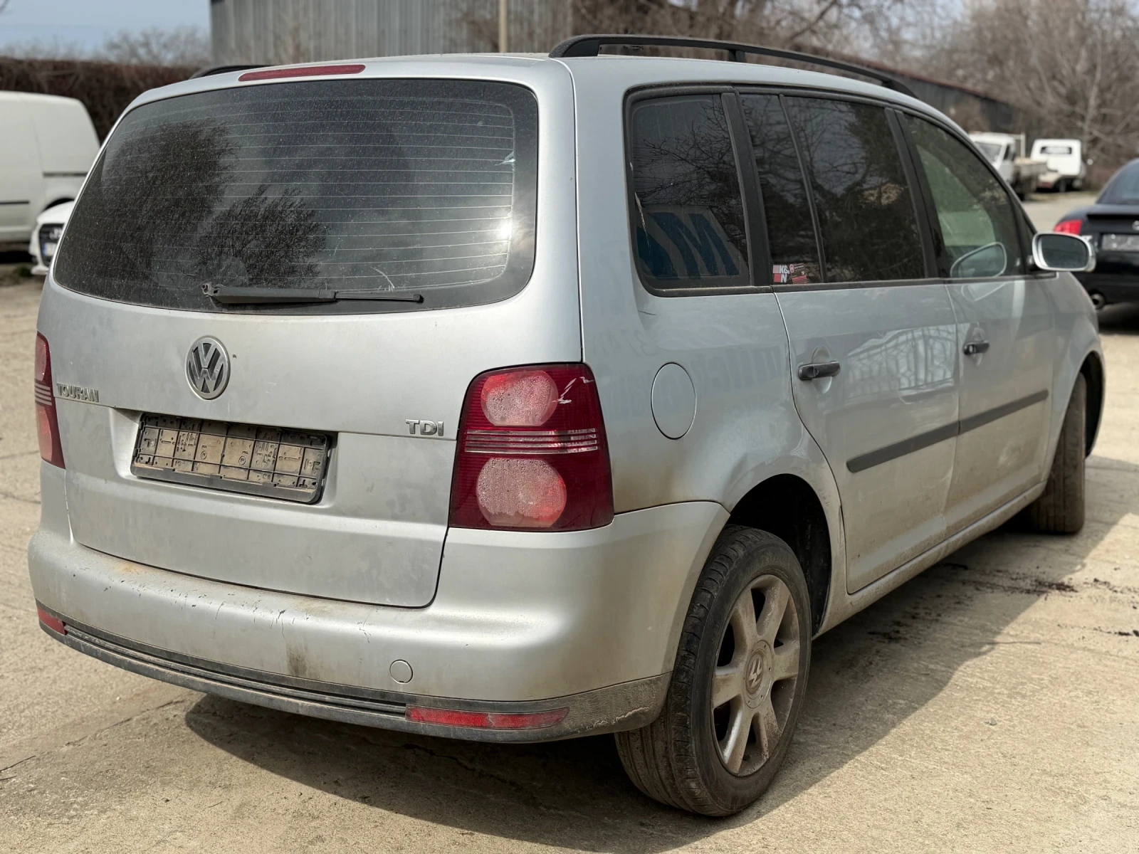 VW Touran 1.9tdi dsg, снимка 3 - Автомобили и джипове - 53841298