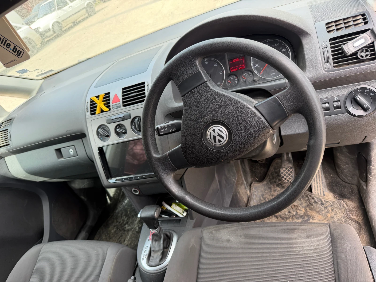 VW Touran 1.9tdi dsg, снимка 7 - Автомобили и джипове - 53841298