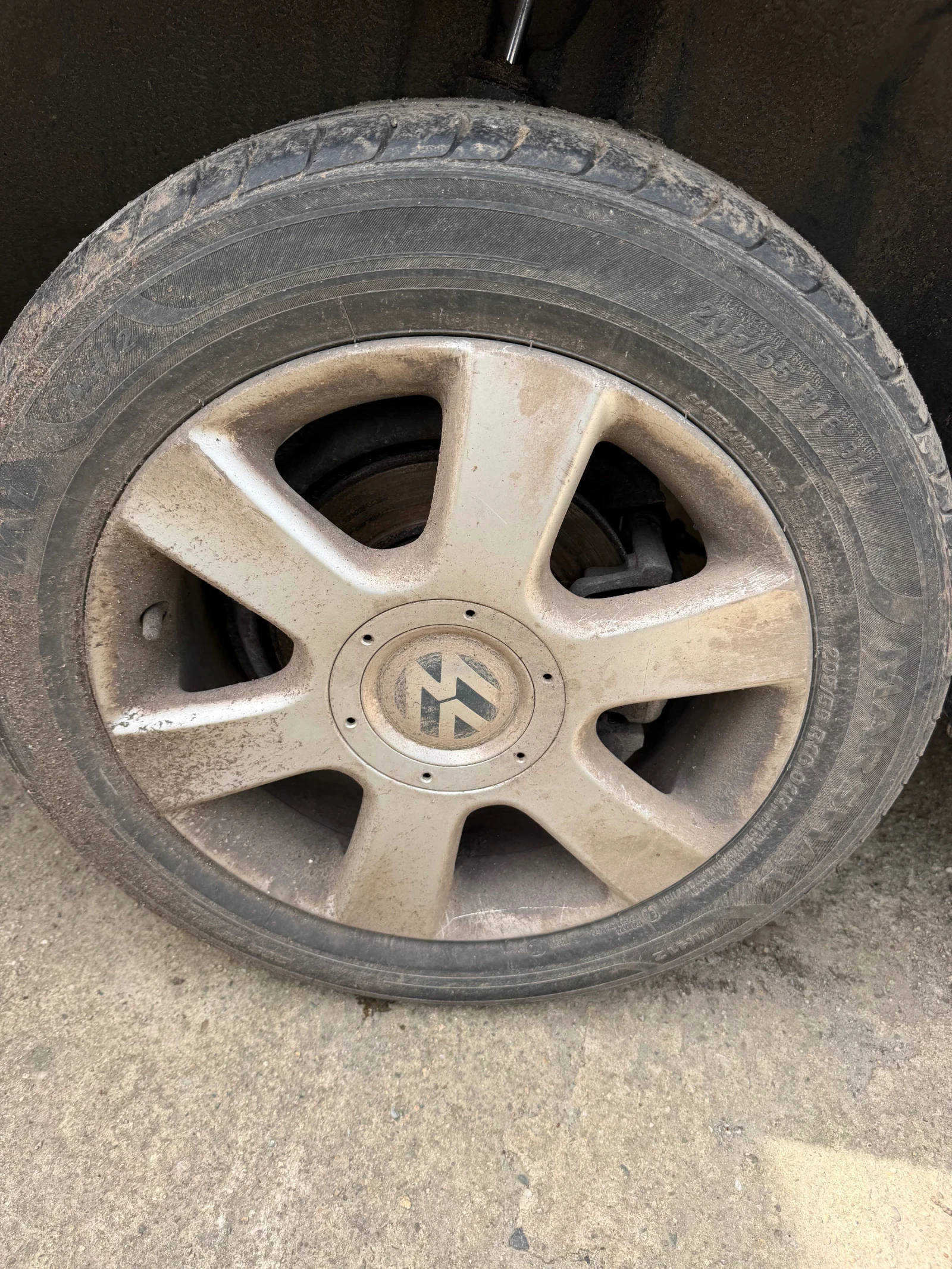 VW Touran 1.9tdi dsg, снимка 11 - Автомобили и джипове - 53841298