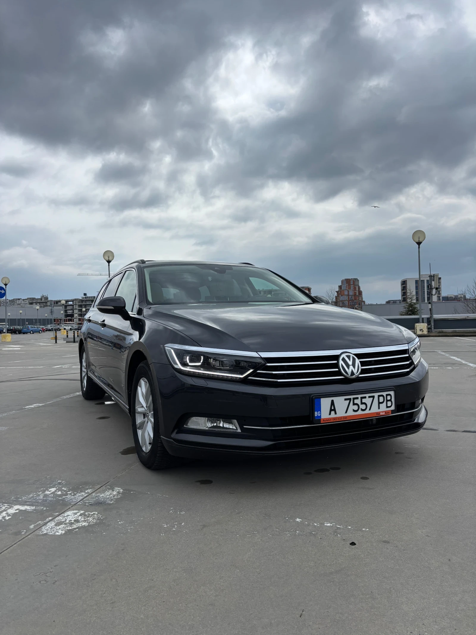 VW Passat Comfortline/2.0TDI/BMT/DSG7/Панорамен покрив/