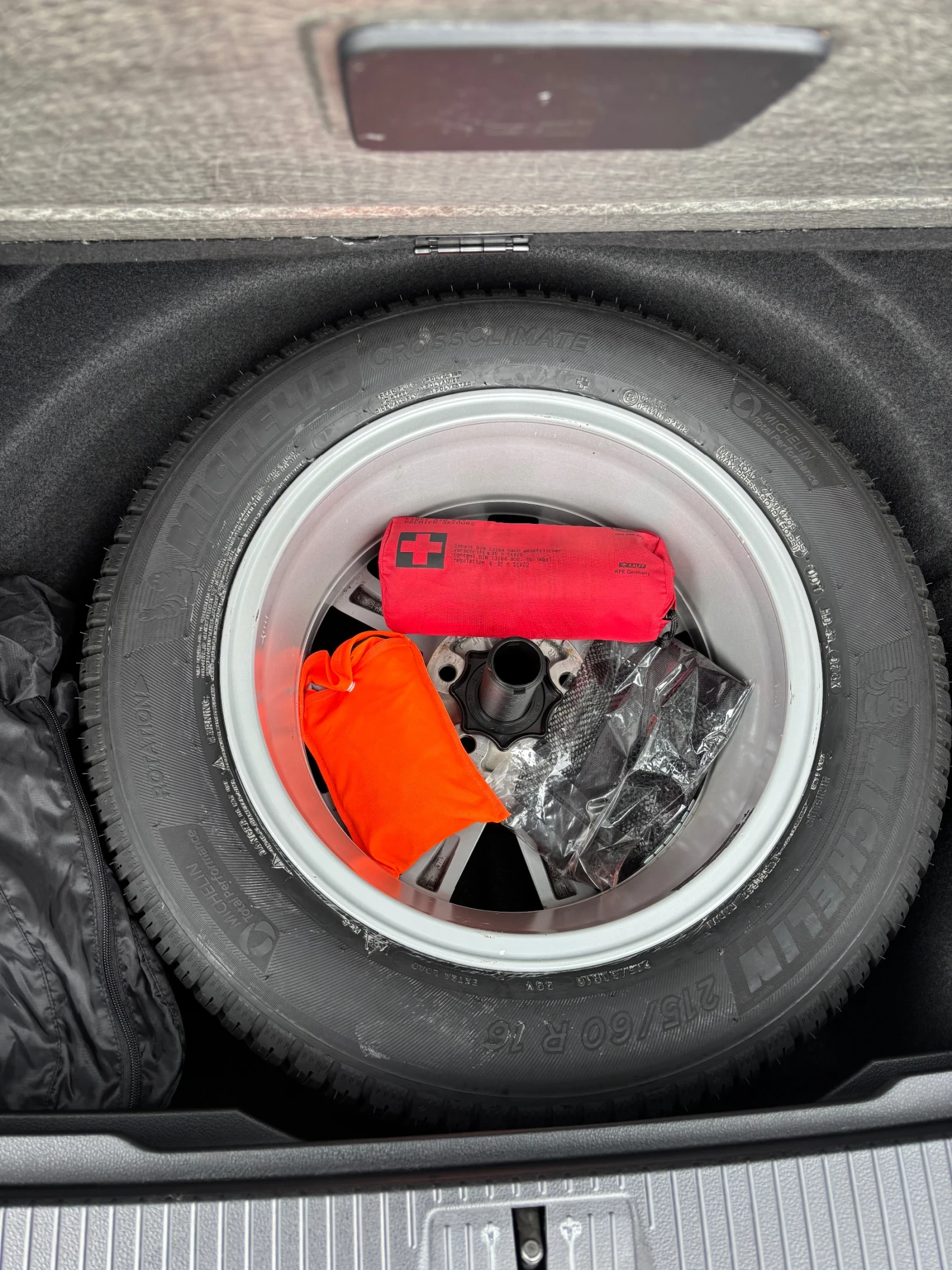 VW Passat Comfortline/2.0TDI/BMT/DSG7/Панорамен покрив/, снимка 17 - Автомобили и джипове - 53997766