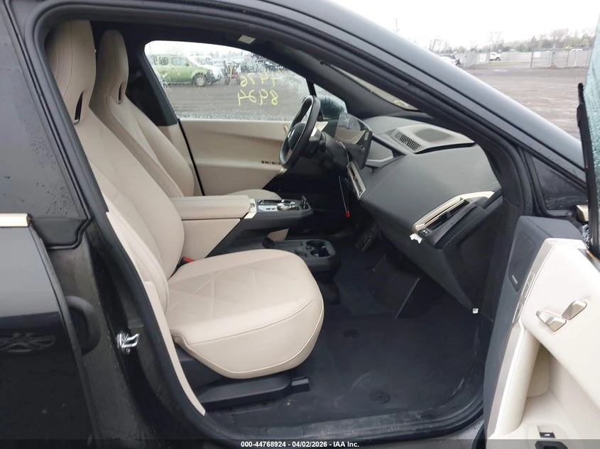 BMW iX xDrive50, снимка 5 - Автомобили и джипове - 54397842