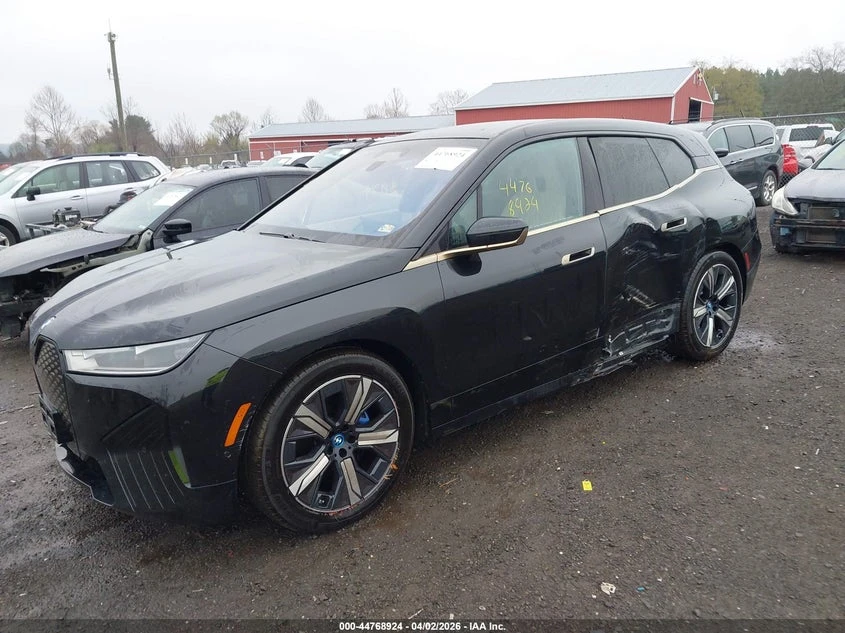 BMW iX xDrive50, снимка 2 - Автомобили и джипове - 54397842