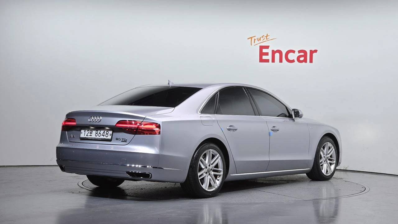 Audi A8 60TDI Matrix* 360* Distronic* HeadUp* Масаж* Bose, снимка 4 - Автомобили и джипове - 54740435